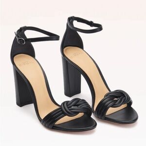 Alexandre Birman- Vicky 90 Black Heels